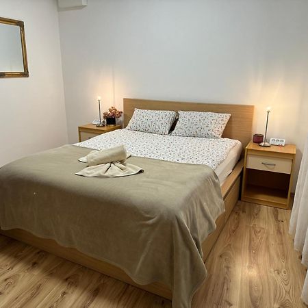 Apartments Vrime Biograd Na Moru Eksteriør billede