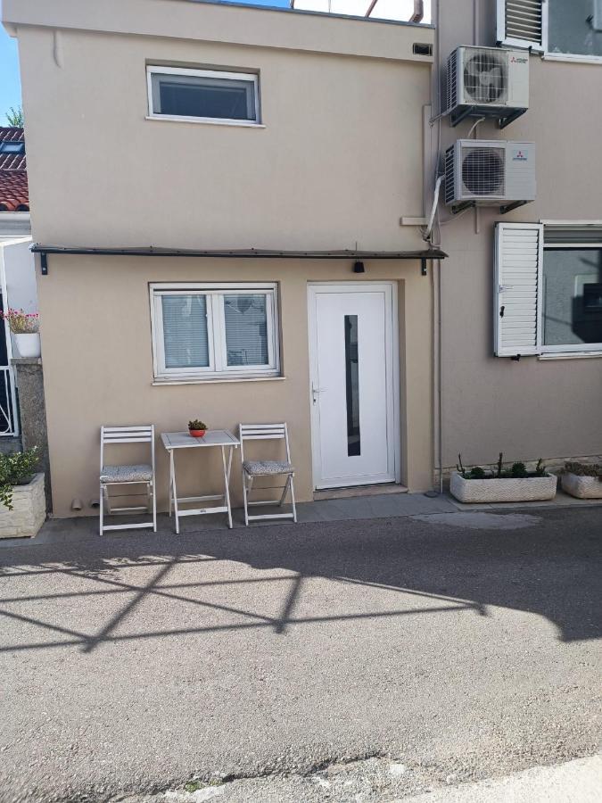Apartments Vrime Biograd Na Moru Eksteriør billede