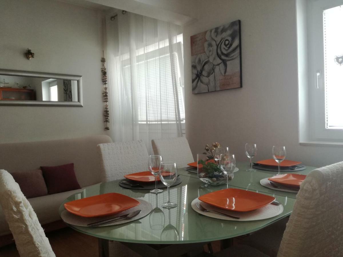 Apartments Vrime Biograd Na Moru Eksteriør billede