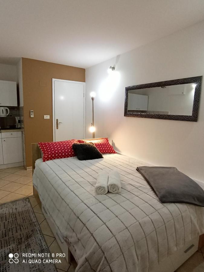 Apartments Vrime Biograd Na Moru Eksteriør billede
